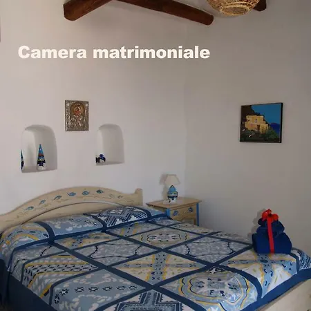 Semesterbostad Casa Ibiscus Alicudi