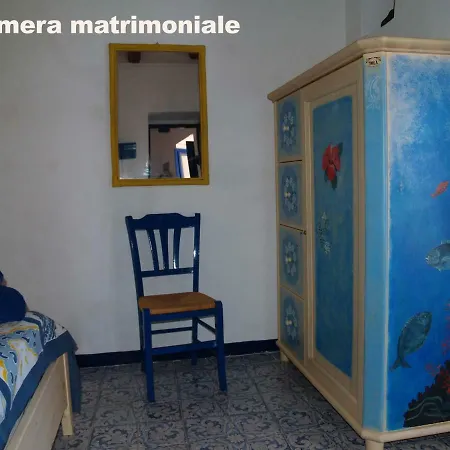 Semesterbostad Casa Ibiscus Alicudi